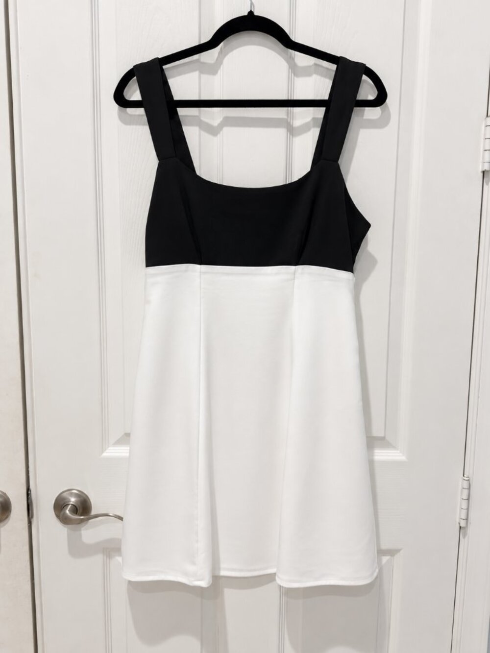 Madden Girl Black White Colorblock Mini Slip Dress Bodycon Size L Y2K Retro Mod